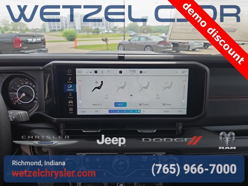 new 2025 Jeep Gladiator car, priced at $47,956