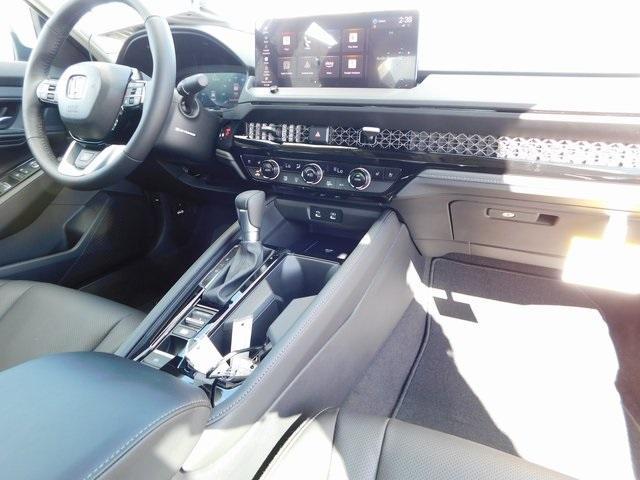 new 2025 Honda Accord Hybrid car, priced at $37,989