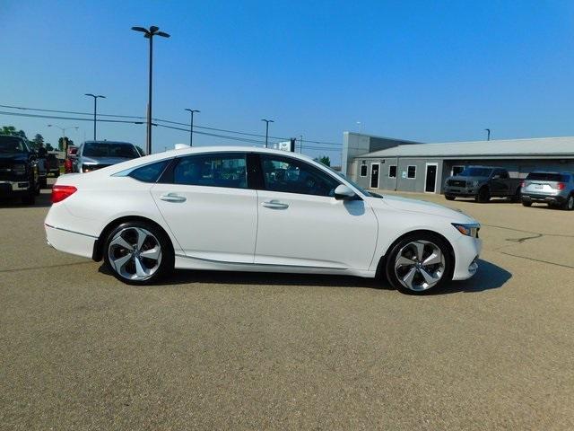 used 2019 Honda Accord car, priced at $27,900