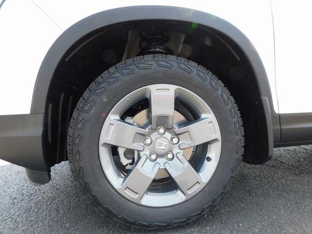 new 2025 Honda Ridgeline car, priced at $45,943