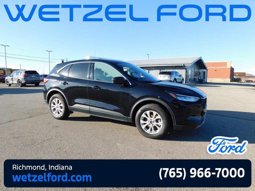 used 2024 Ford Escape car, priced at $25,999