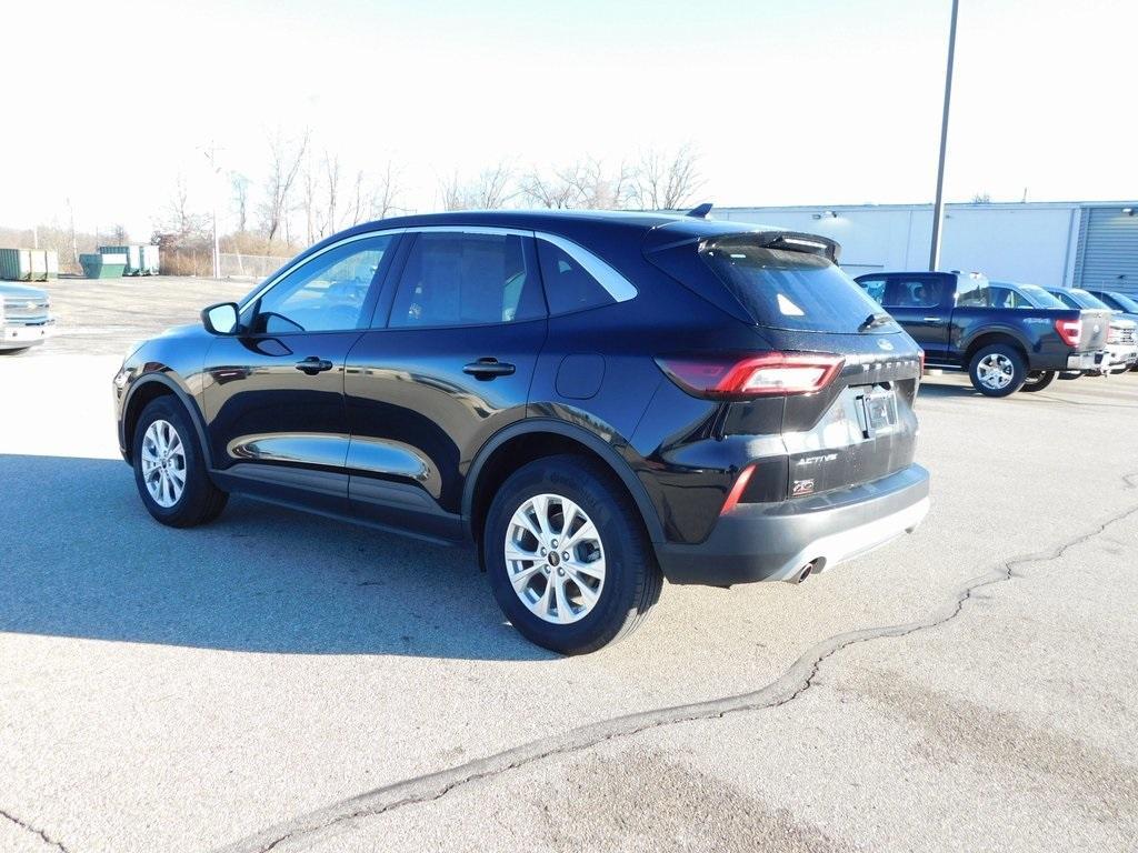 used 2024 Ford Escape car, priced at $25,999