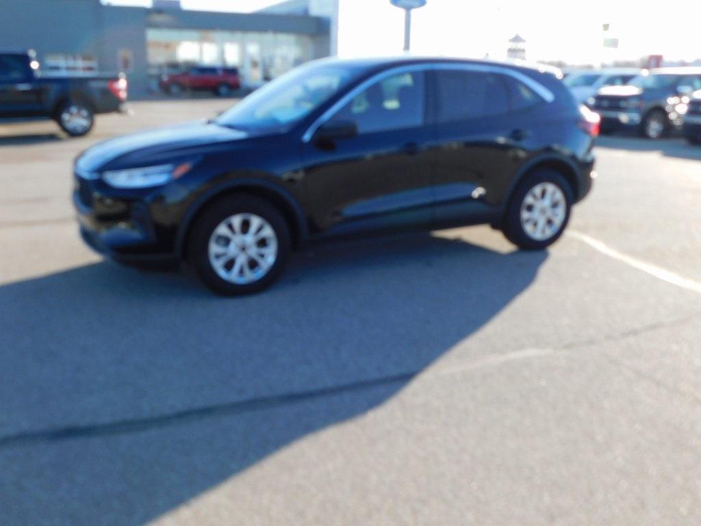 used 2024 Ford Escape car, priced at $25,999