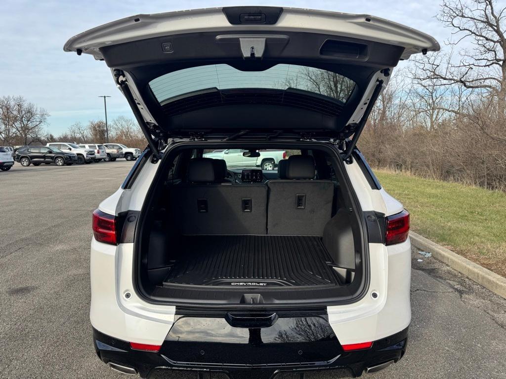 new 2025 Chevrolet Blazer car, priced at $50,460