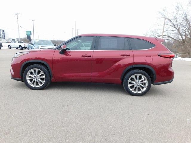 used 2020 Toyota Highlander car, priced at $29,999