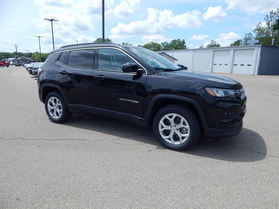 new 2024 Jeep Compass car, priced at $32,400