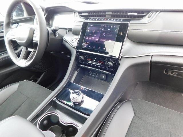 new 2025 Jeep Grand Cherokee L car, priced at $48,695
