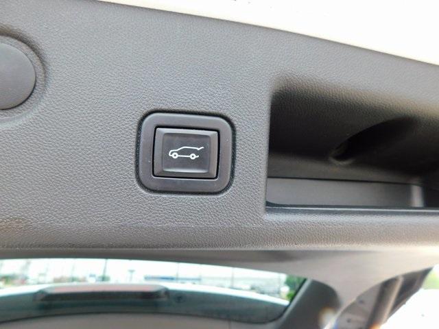 used 2021 Chevrolet Equinox car, priced at $19,999