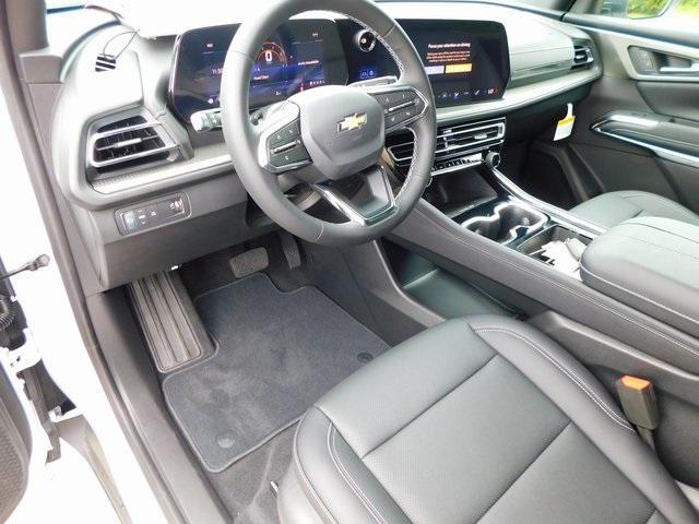 new 2025 Chevrolet Traverse car, priced at $43,195