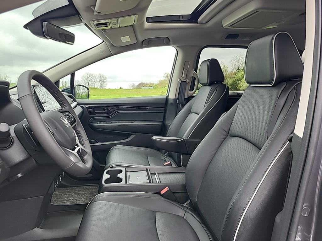 new 2025 Honda Odyssey car, priced at $50,933