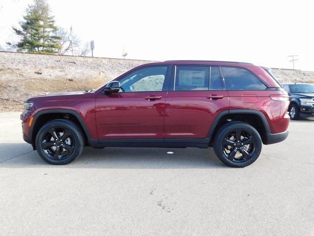 new 2025 Jeep Grand Cherokee car, priced at $46,170