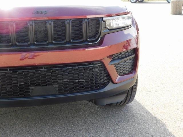 new 2025 Jeep Grand Cherokee car, priced at $46,170