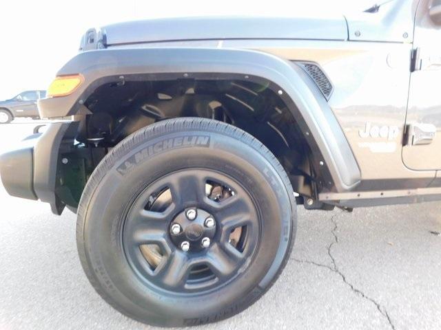 used 2021 Jeep Wrangler Unlimited car, priced at $24,388