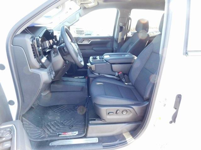 new 2025 Chevrolet Silverado 1500 car, priced at $53,743