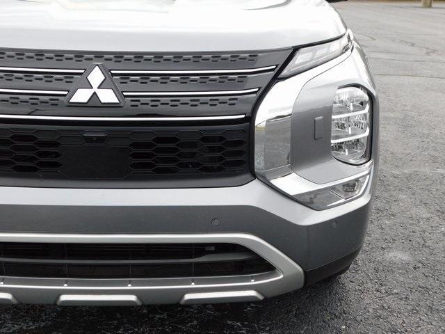 used 2023 Mitsubishi Outlander car, priced at $24,888