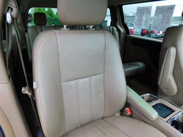used 2014 Chrysler Town & Country car, priced at $8,990