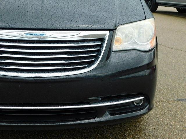 used 2014 Chrysler Town & Country car, priced at $8,990