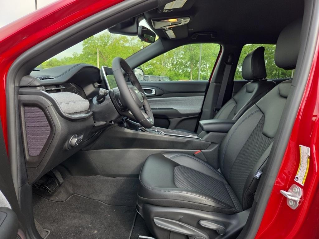 new 2025 Jeep Compass car, priced at $27,963