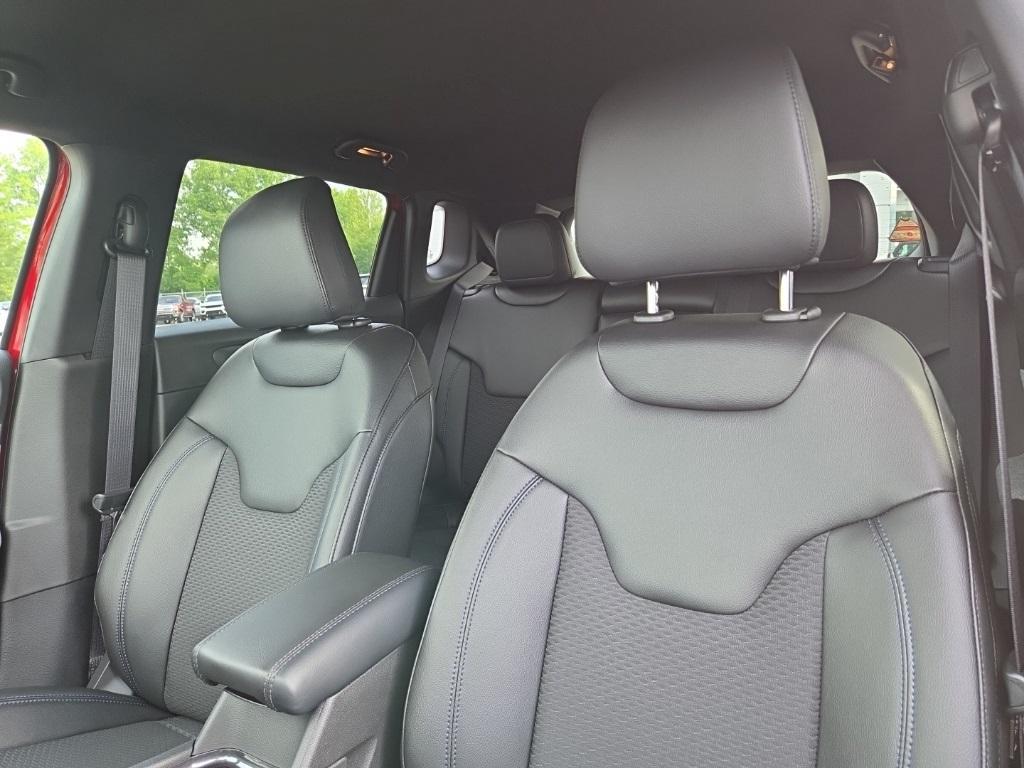 new 2025 Jeep Compass car, priced at $27,963