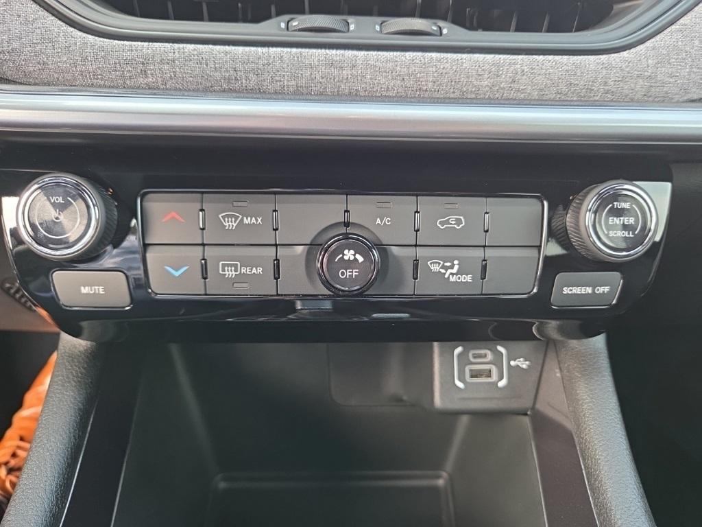 new 2025 Jeep Compass car, priced at $27,963