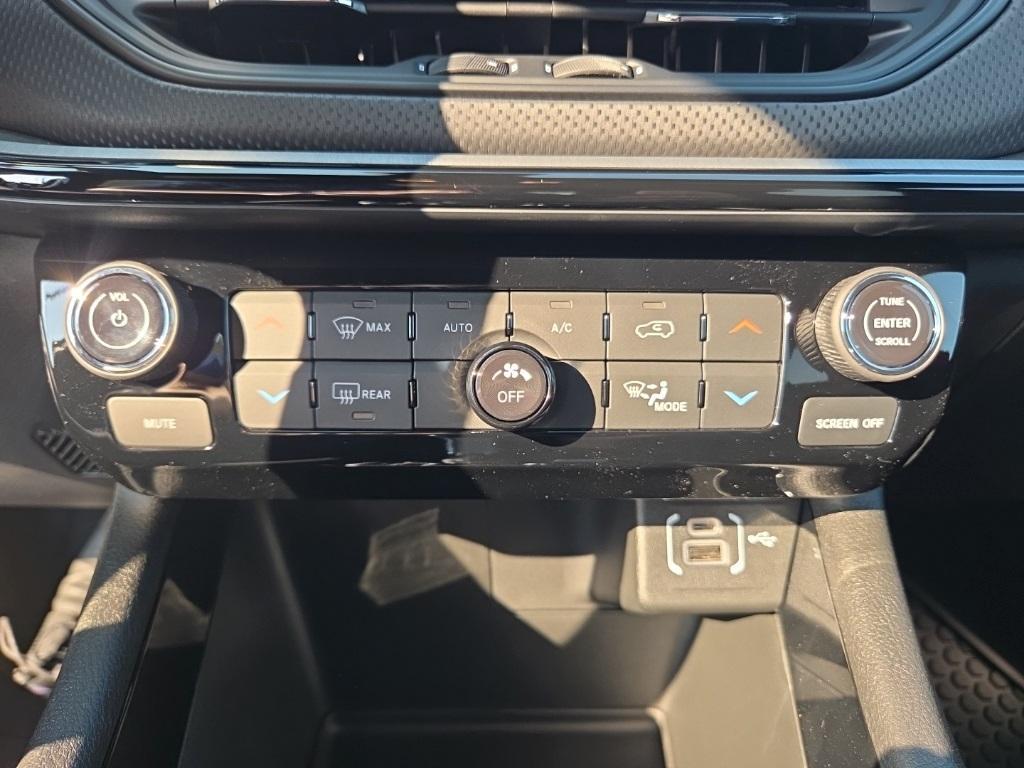 new 2025 Jeep Compass car, priced at $36,560