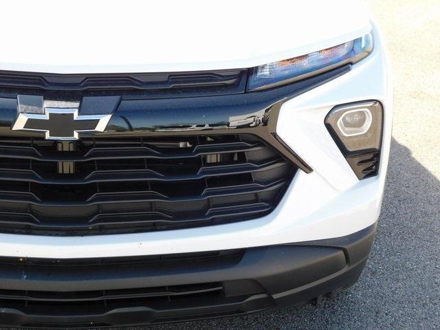 new 2025 Chevrolet TrailBlazer car, priced at $25,825