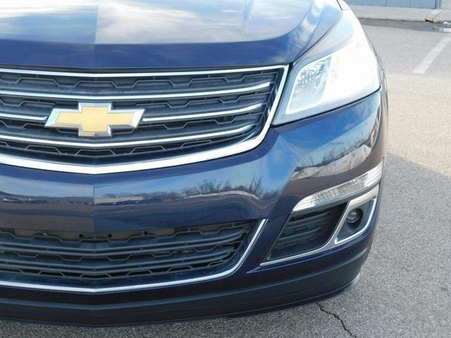 used 2015 Chevrolet Traverse car, priced at $9,990