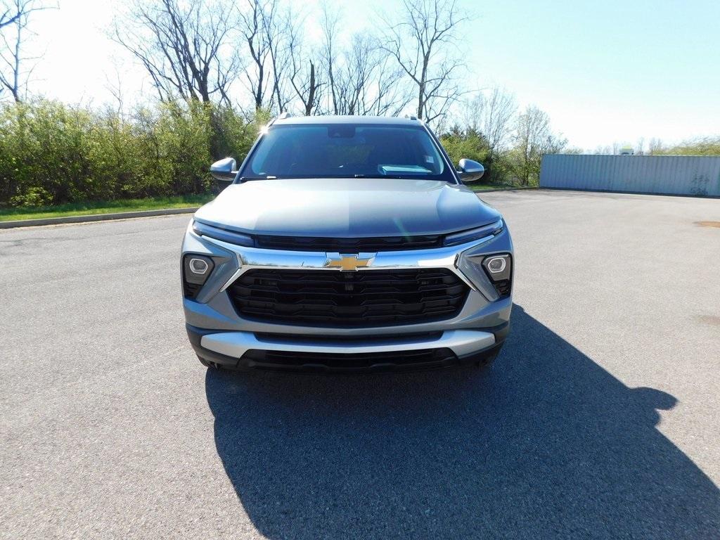 new 2025 Chevrolet TrailBlazer car, priced at $30,220