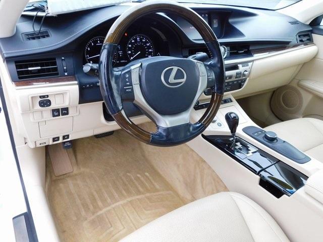 used 2015 Lexus ES 350 car, priced at $19,999