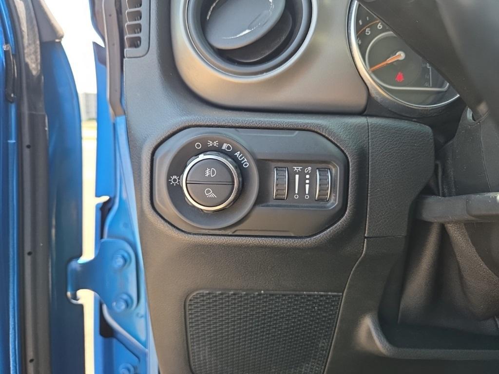used 2021 Jeep Gladiator car, priced at $28,488