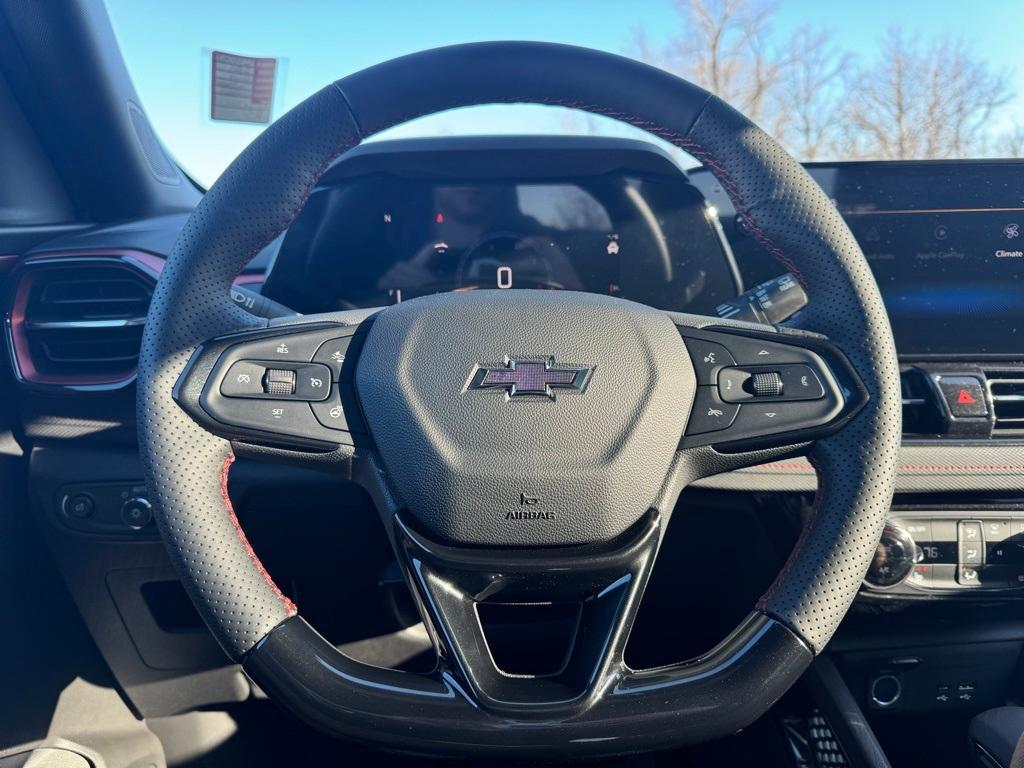 new 2025 Chevrolet TrailBlazer car, priced at $32,220