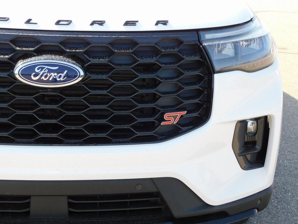 new 2025 Ford Explorer car, priced at $61,645