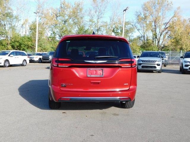 new 2024 Chrysler Pacifica car, priced at $41,679