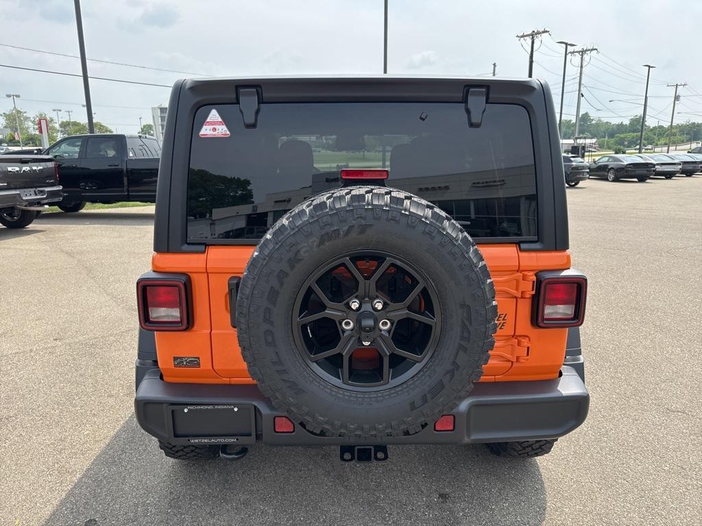 new 2025 Jeep Wrangler car, priced at $44,198