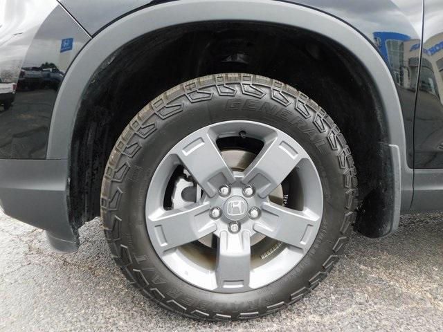 new 2025 Honda Ridgeline car, priced at $43,967