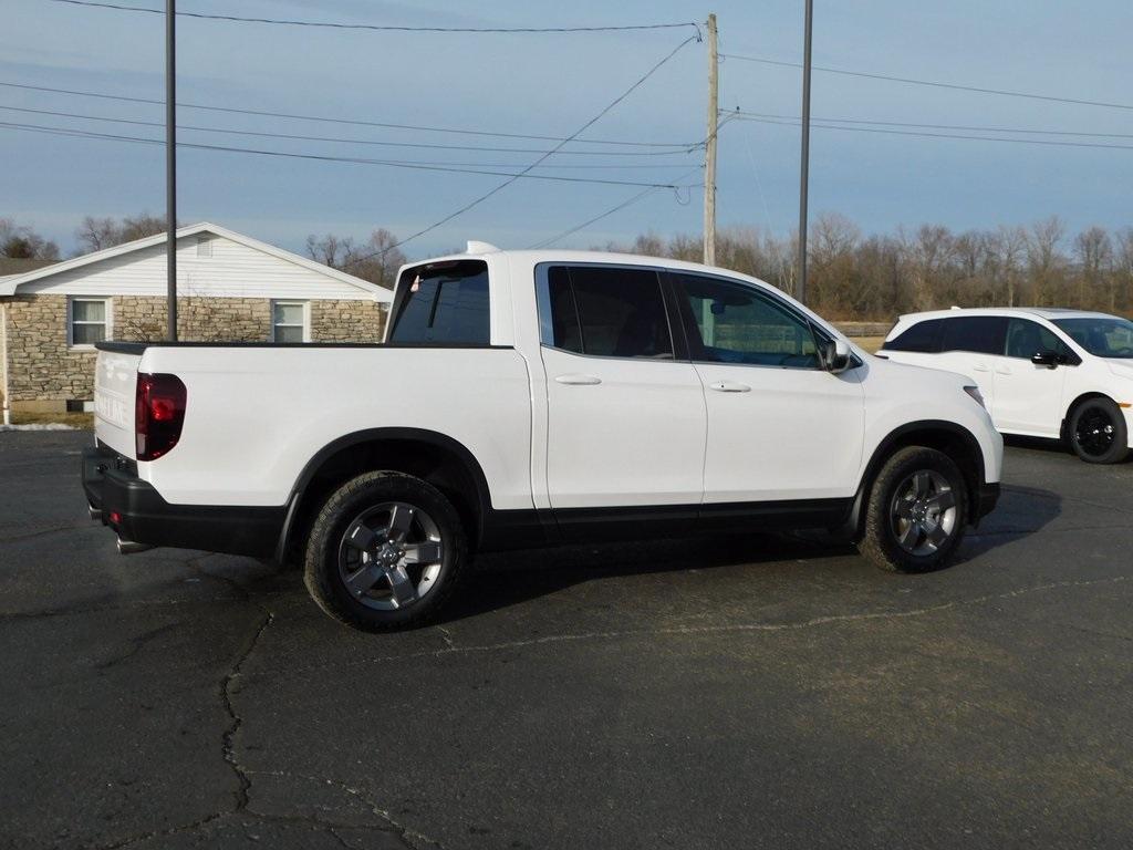new 2025 Honda Ridgeline car, priced at $42,139