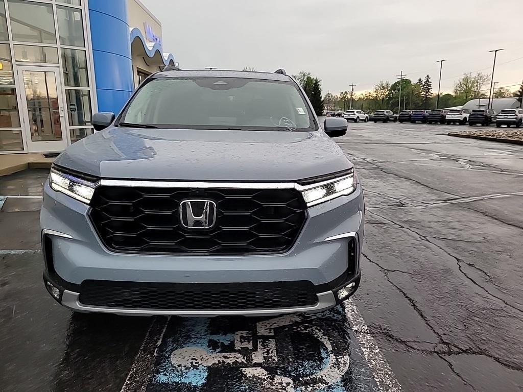 used 2024 Honda Pilot car, priced at $49,999