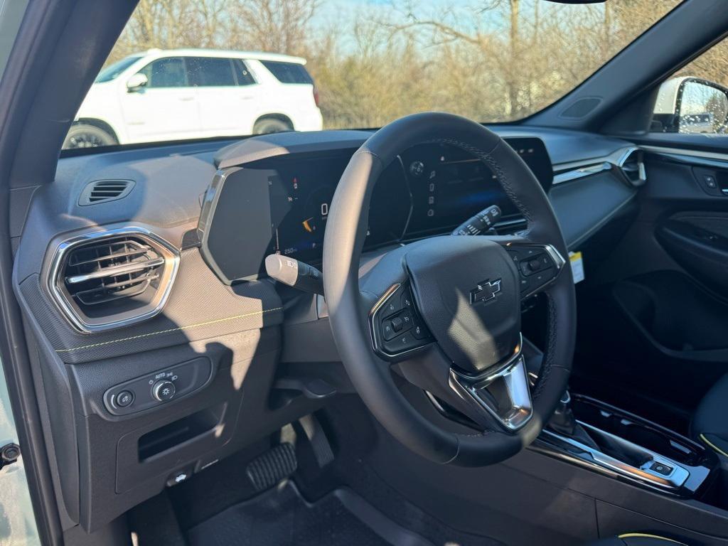 new 2025 Chevrolet TrailBlazer car, priced at $28,685