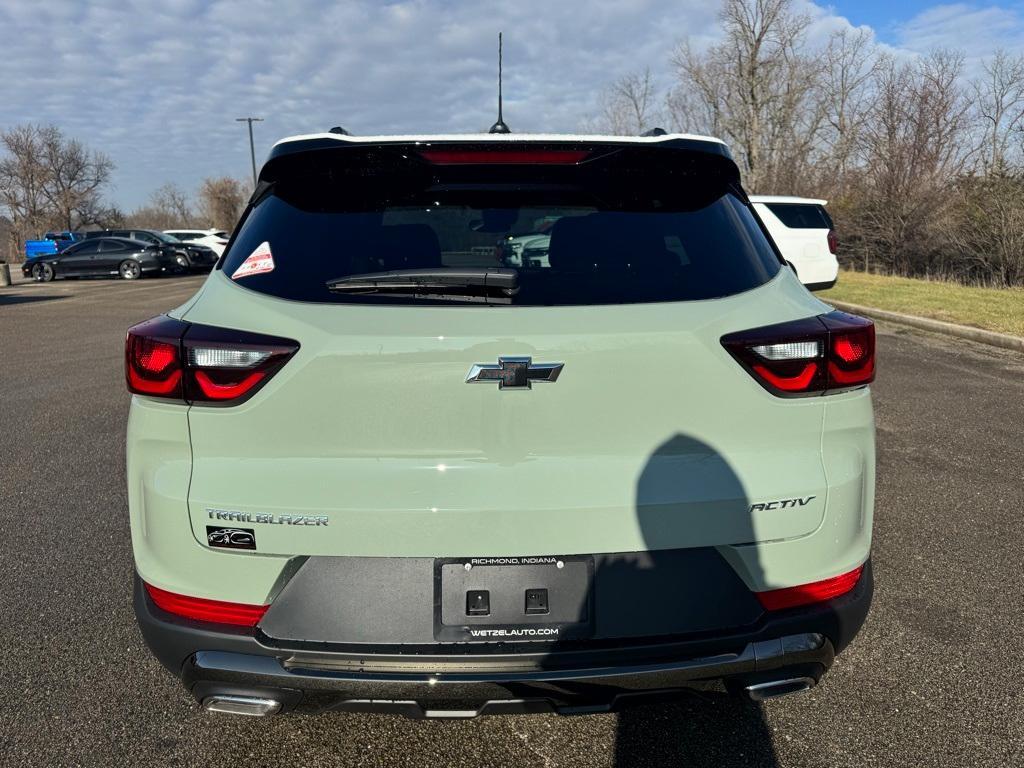 new 2025 Chevrolet TrailBlazer car, priced at $28,685