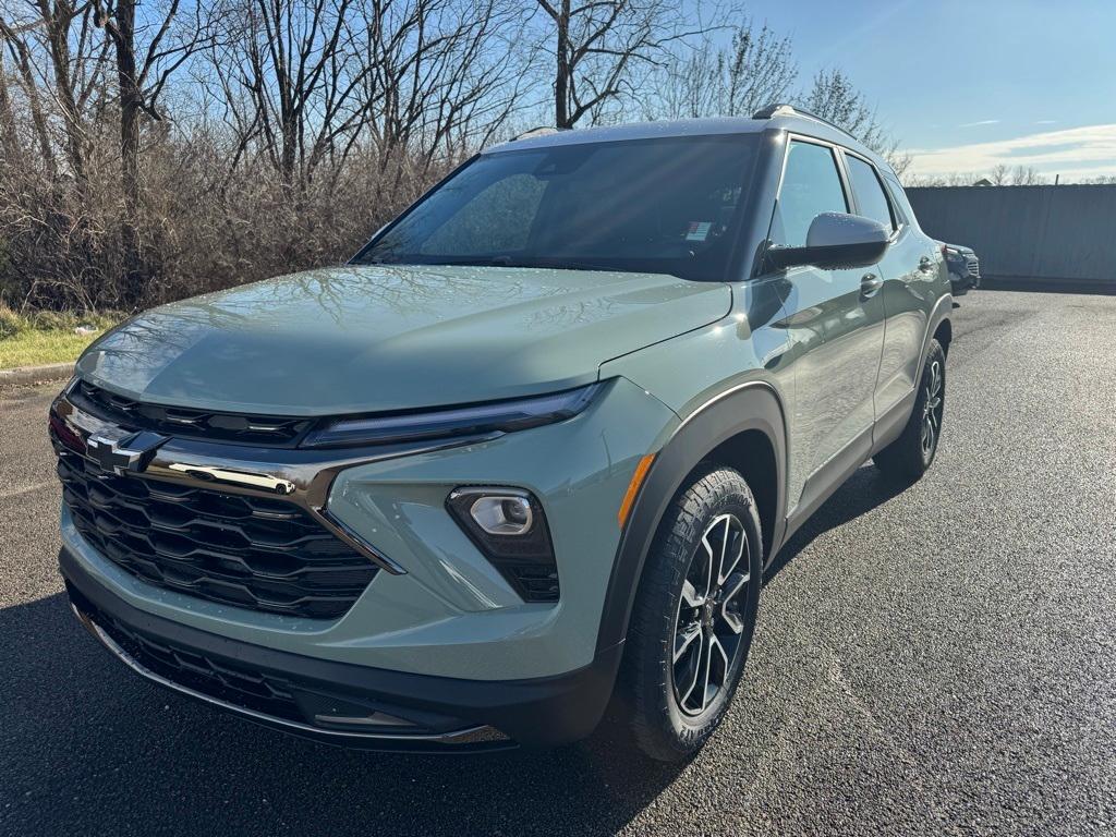 new 2025 Chevrolet TrailBlazer car, priced at $28,685