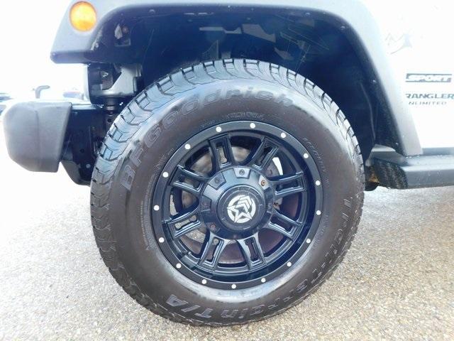 used 2015 Jeep Wrangler Unlimited car, priced at $14,590