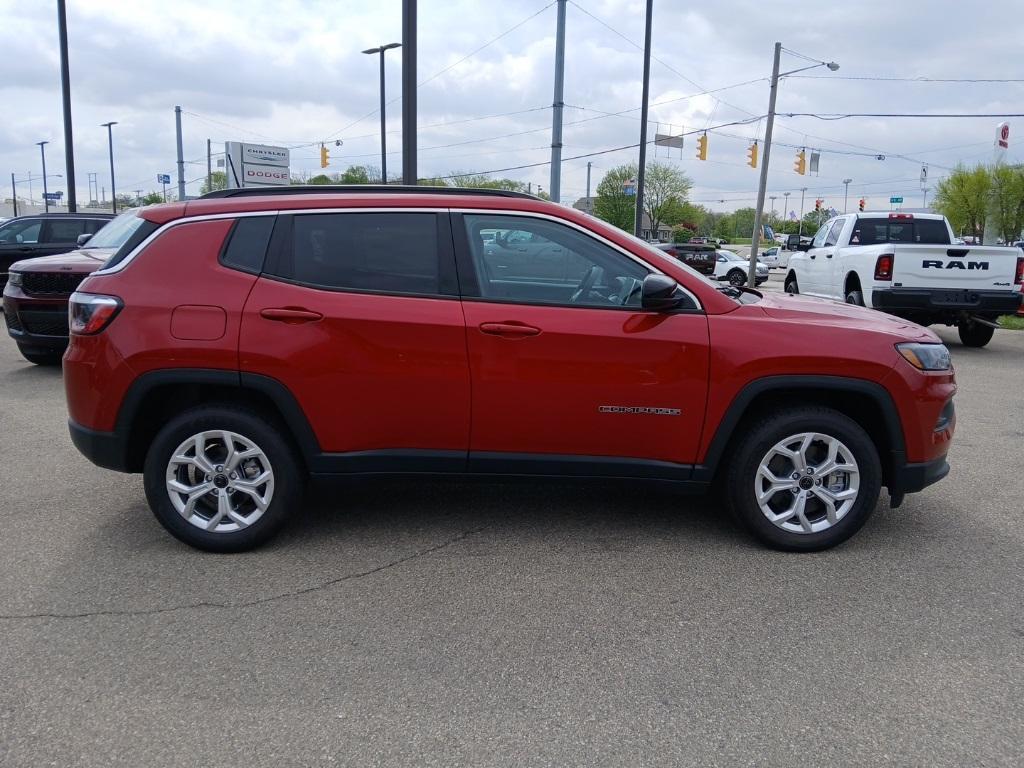 new 2025 Jeep Compass car, priced at $29,876