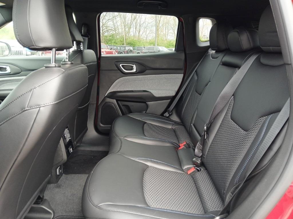 new 2025 Jeep Compass car, priced at $29,876