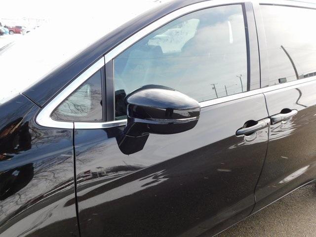 new 2025 Chrysler Pacifica car, priced at $38,896