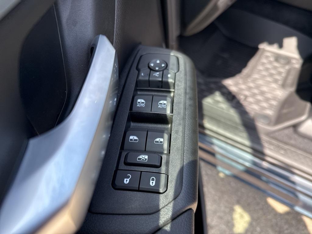 new 2025 Ram 1500 car, priced at $53,823