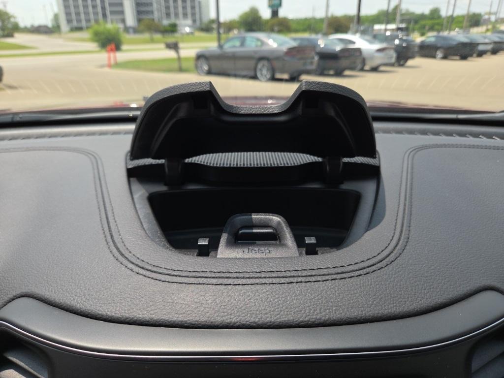 used 2020 Jeep Cherokee car, priced at $19,989