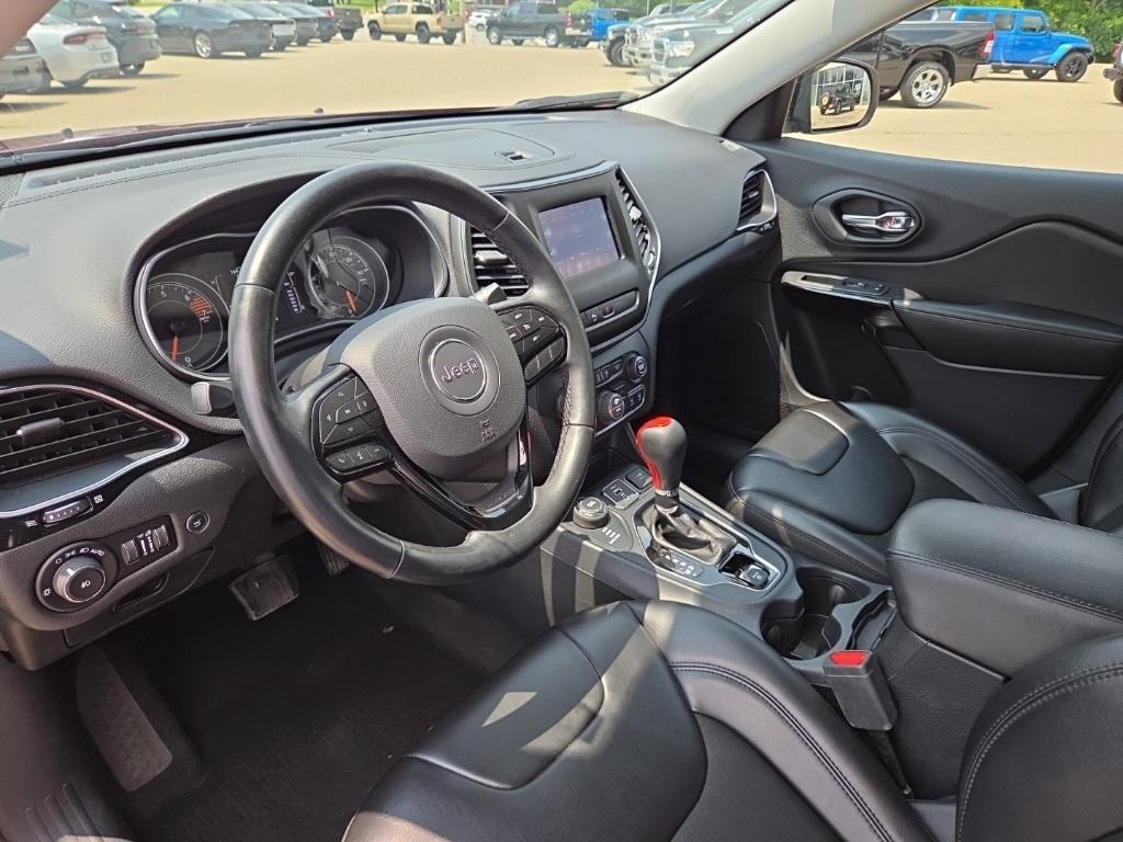 used 2020 Jeep Cherokee car, priced at $19,989