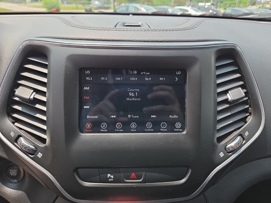 used 2020 Jeep Cherokee car, priced at $19,989