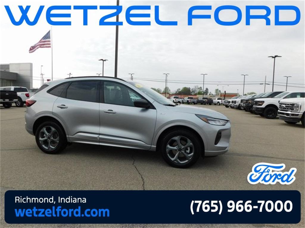 used 2023 Ford Escape car, priced at $25,999