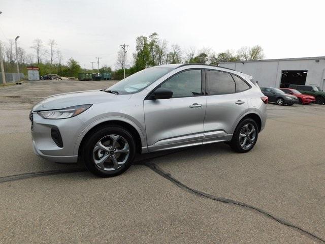 used 2023 Ford Escape car, priced at $25,999